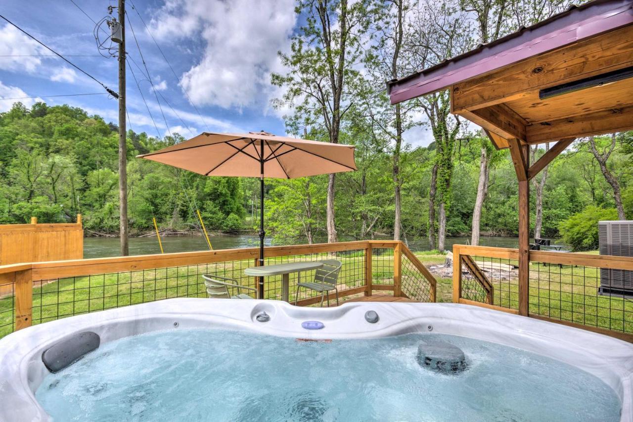 Cozy Cabin On Tuckasegee River - Near Bryson City Buitenkant foto