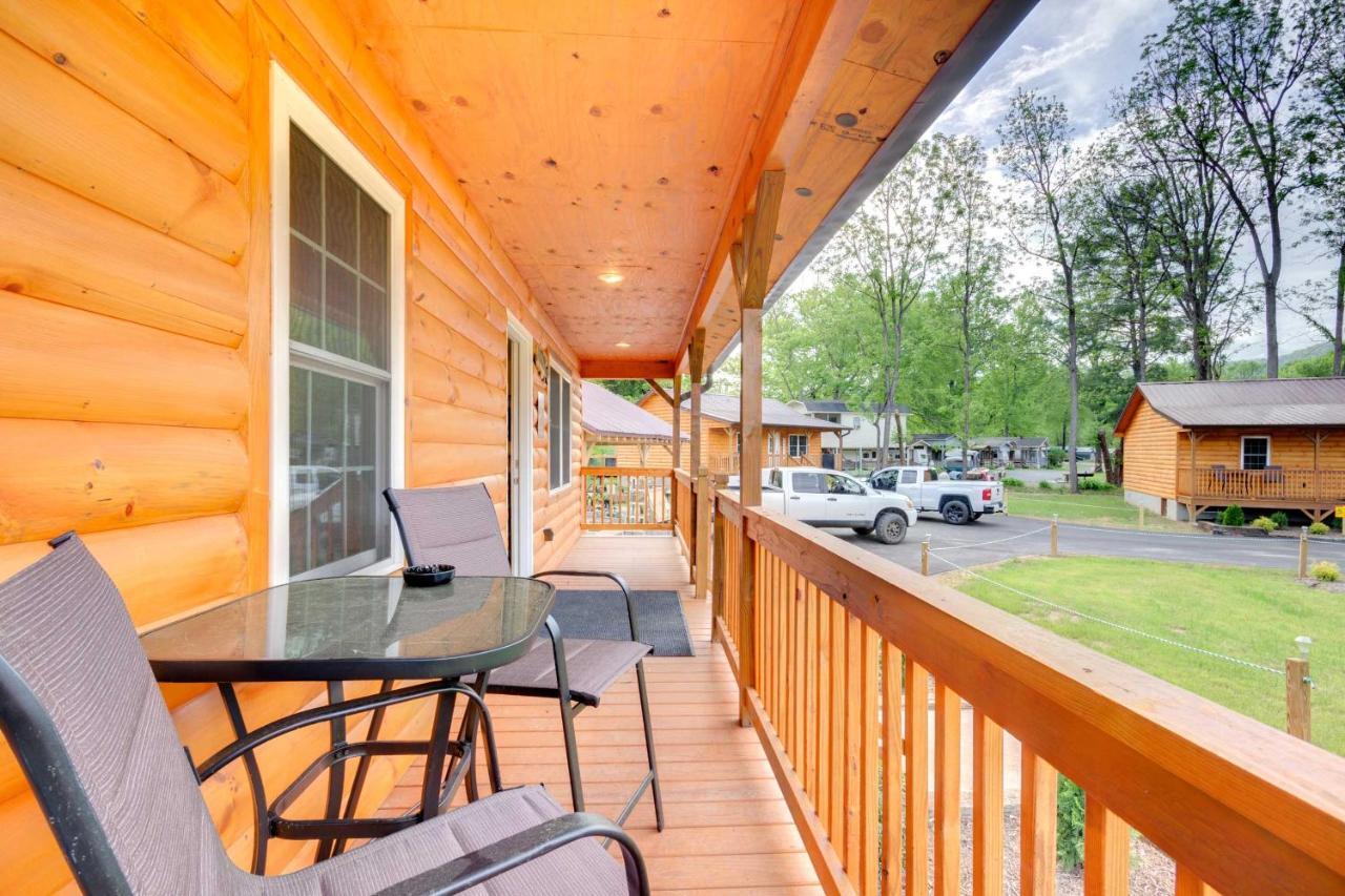 Cozy Cabin On Tuckasegee River - Near Bryson City Buitenkant foto
