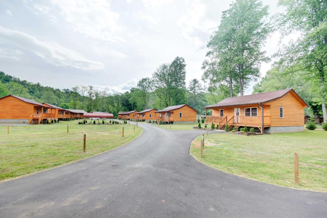 Cozy Cabin On Tuckasegee River - Near Bryson City Buitenkant foto